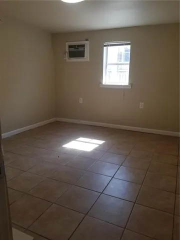 $1,225 | 4237 South Galvez Street, Unit B, New Orleans, LA 70125