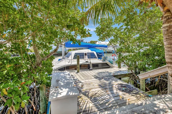 $4,200 | 217 Marina Drive, Fort Pierce, FL 34949