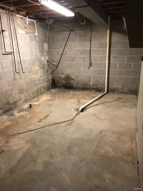 8075 Wolf Road Alton, IL 62002 - Photo 19 of 22