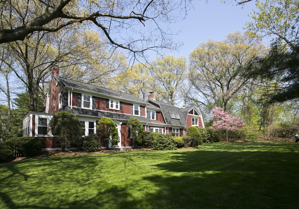 25 Rutledge Road Natick, MA 01760 - Photo 2 of 30 a front view of a house with a garden