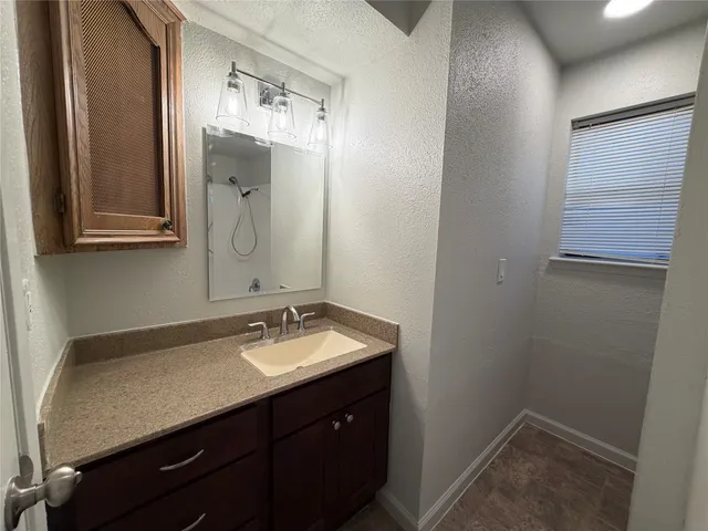 $1,800 | 9215 Loren Lane, Houston, TX 77040