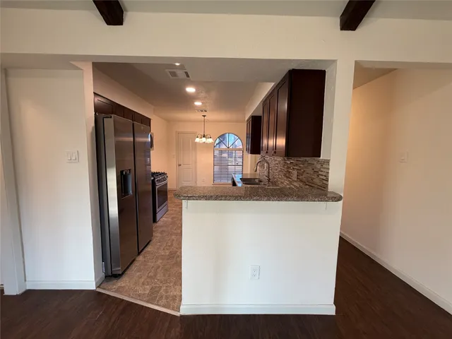 $1,800 | 9215 Loren Lane, Houston, TX 77040