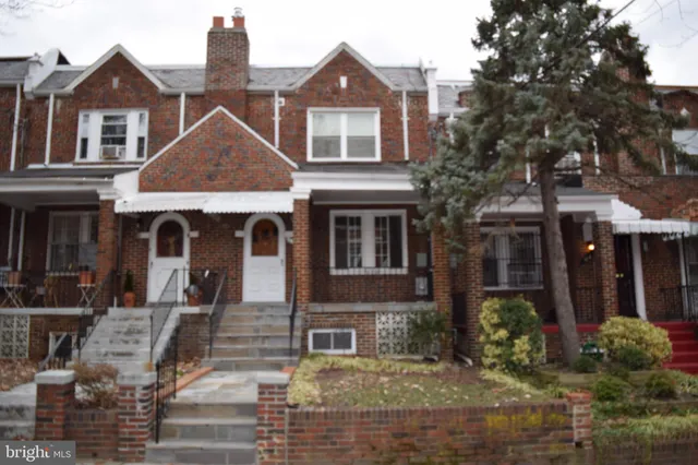 $3,300 | 104 Longfellow Street Northwest, Washington, DC 20011