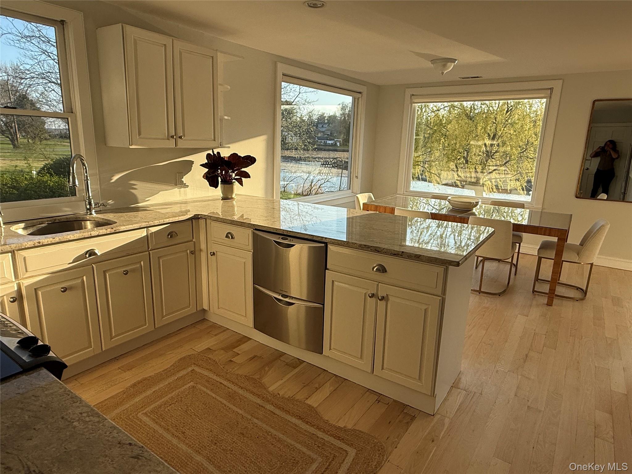 329 Centre Island Road Centre Island, NY 11771 - Photo 6 of 26