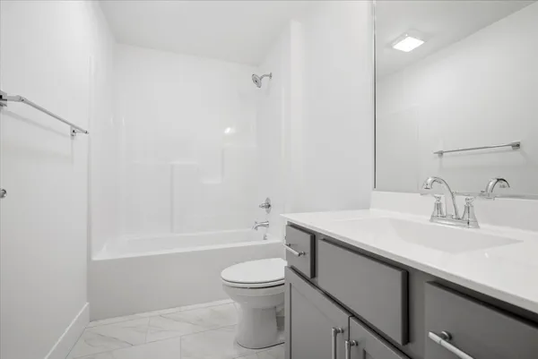 $469,900 | 807 Verkler Court, Bloomington, IL 61704