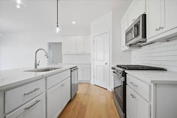 $469,900 | 807 Verkler Court, Bloomington, IL 61704