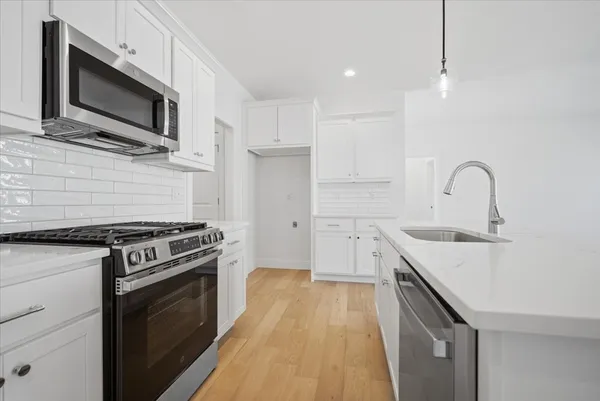 $469,900 | 807 Verkler Court, Bloomington, IL 61704