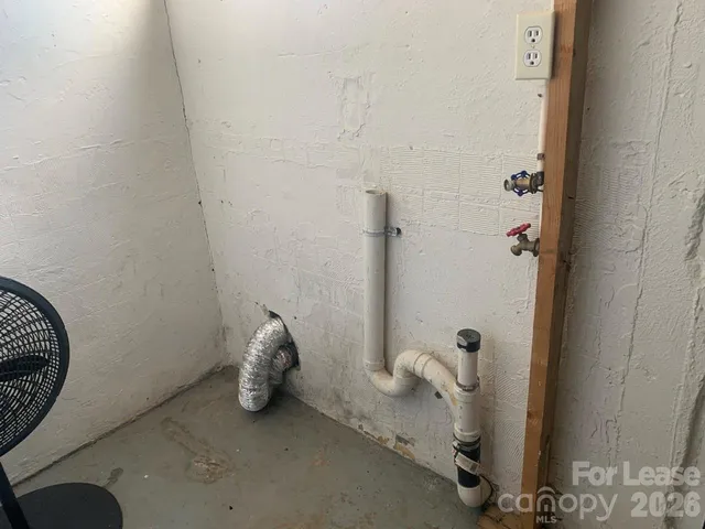 $850 | 544 North Center Street, Unit C, Statesville, NC 28677