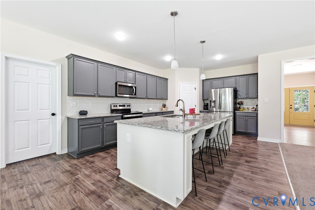 13020 Elmont Road Ashland, VA 23005 - Photo 20 of 56 Open kitchen with large island for 4 people