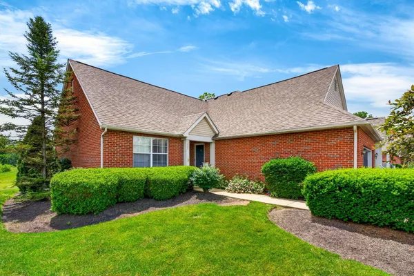 $314,900 | 6221 Fairway Lane, Canal Winchester, OH 43110