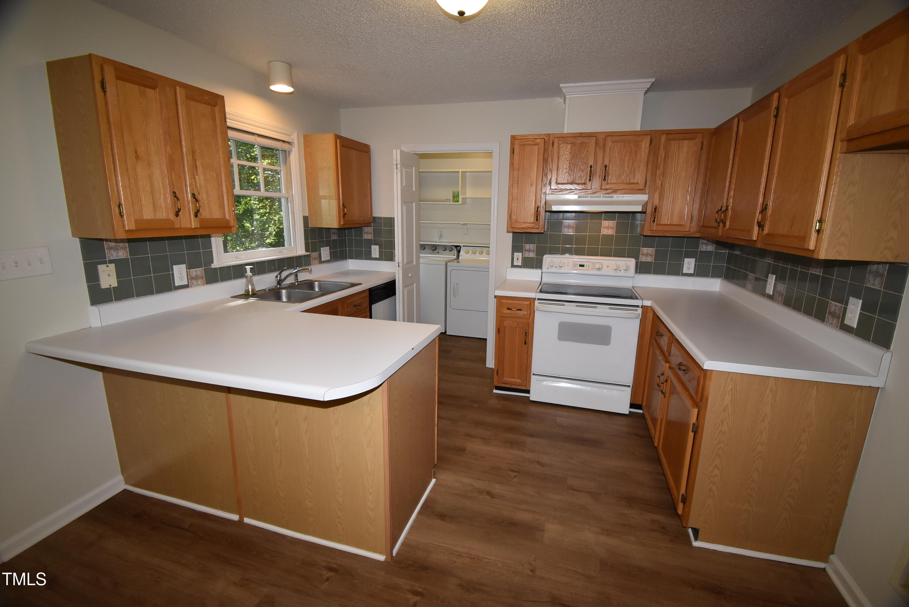 205 Fox Run Road Youngsville, NC 27596 - Photo 4 of 24 Kitchen