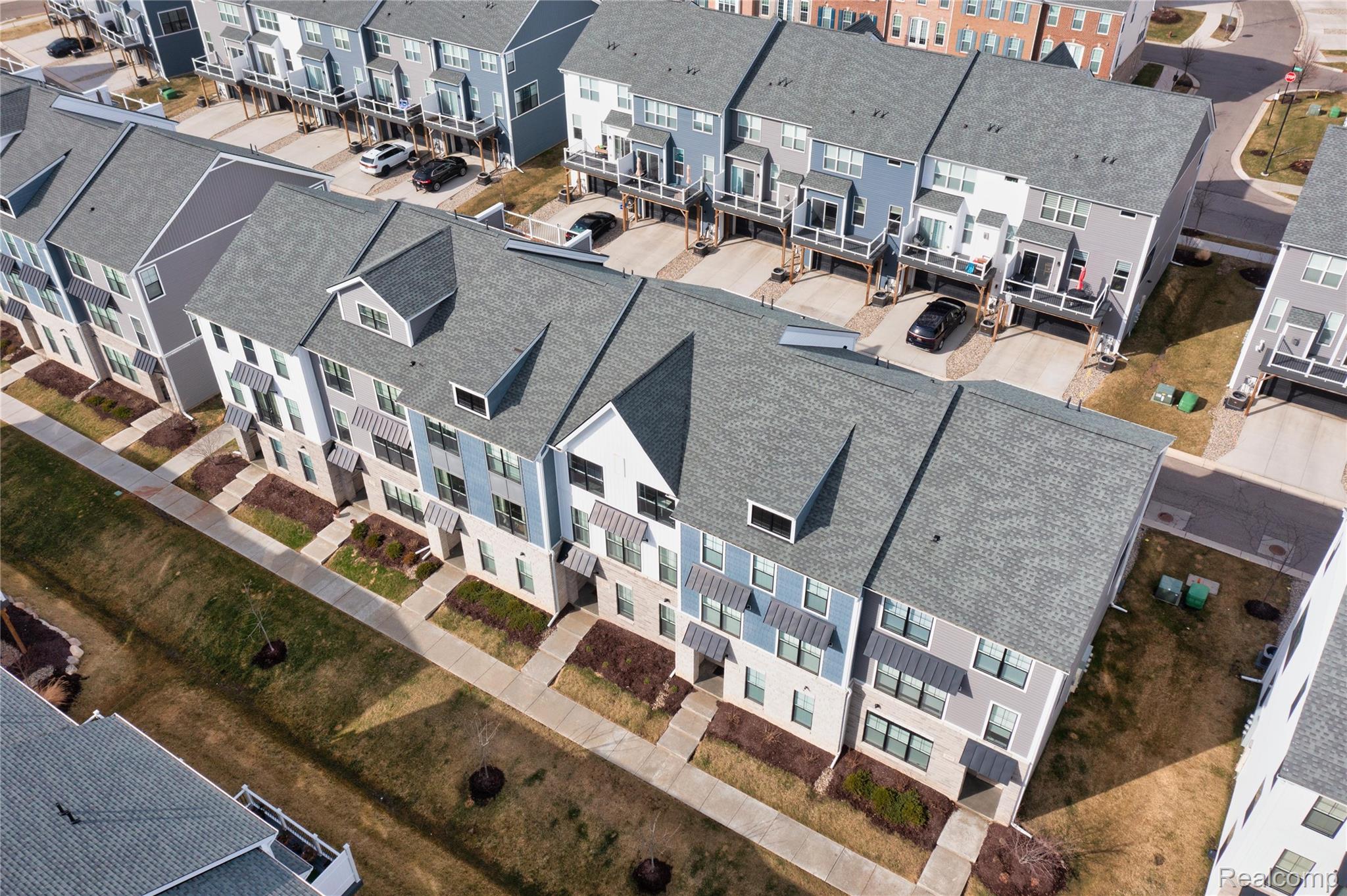 2963 Aughton Road Ann Arbor, MI 48105 - Photo 37 of 46 2963 Aughton drone-1.jpg