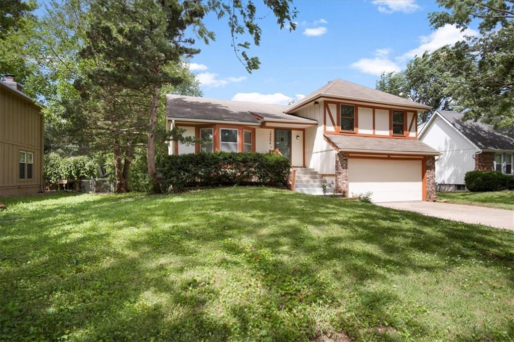14204 South Raintree Drive Olathe, KS 66062 - Photo 2 of 29