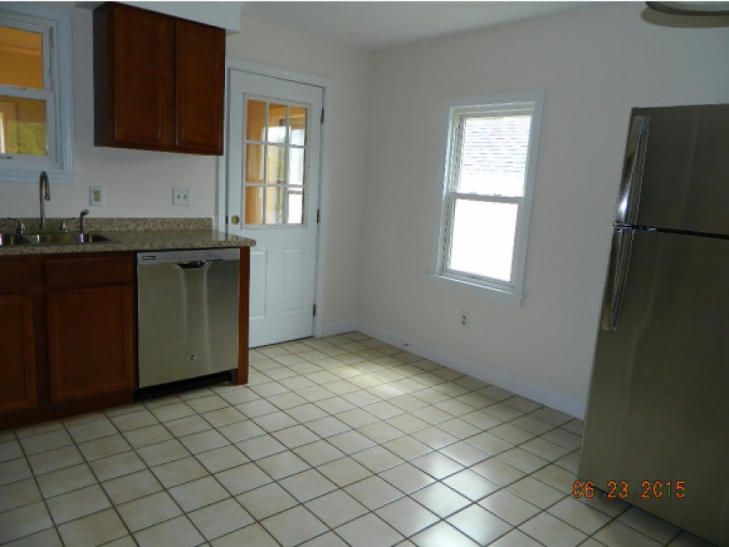 416 Porters Point Road Colchester, VT 05446 - Photo 3 of 12 Gallery Image 3