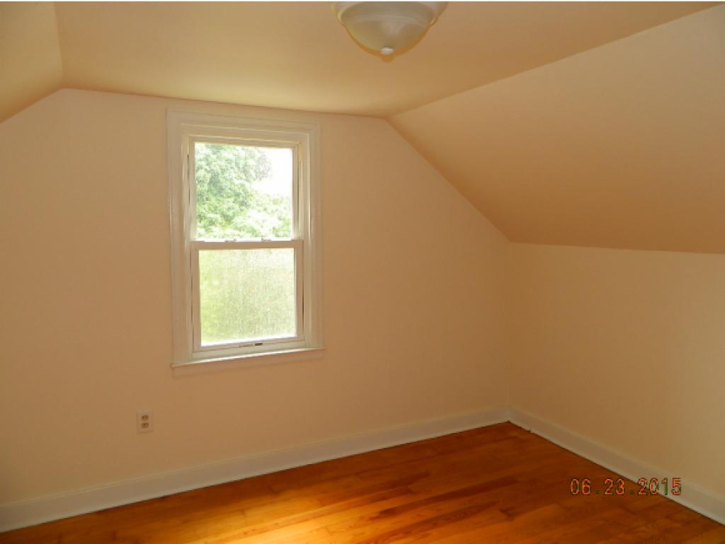 416 Porters Point Road Colchester, VT 05446 - Photo 8 of 12 Gallery Image 8