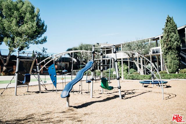a view of a tennis court