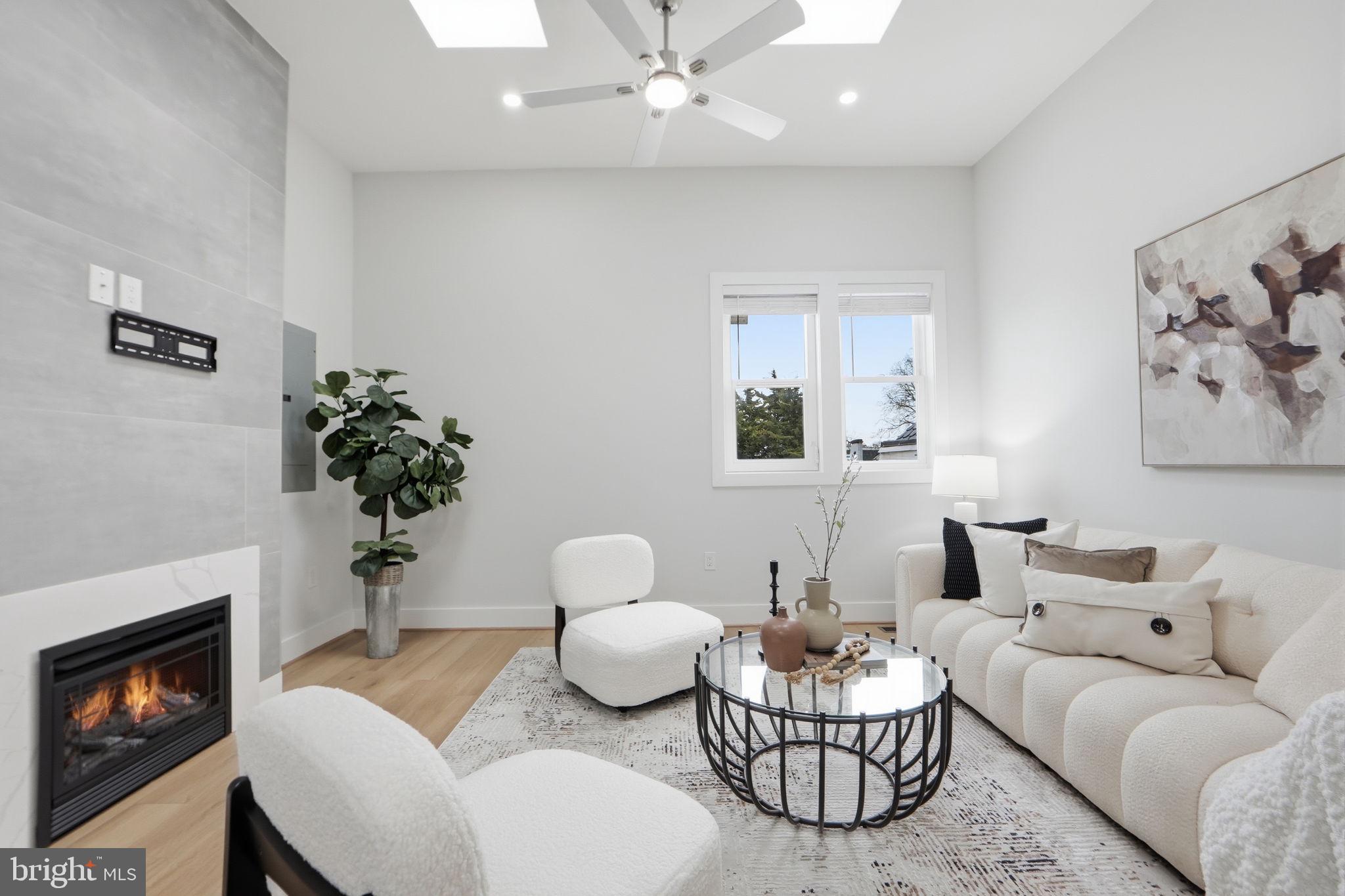 3620 13th Street Northwest, Unit 2 Washington, DC 20010 - Photo 4 of 37