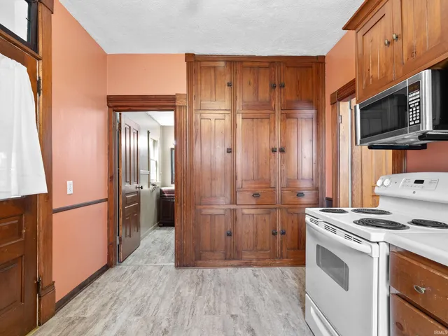 $199,500 | 308 East Broad Street, Angola, IN 46703