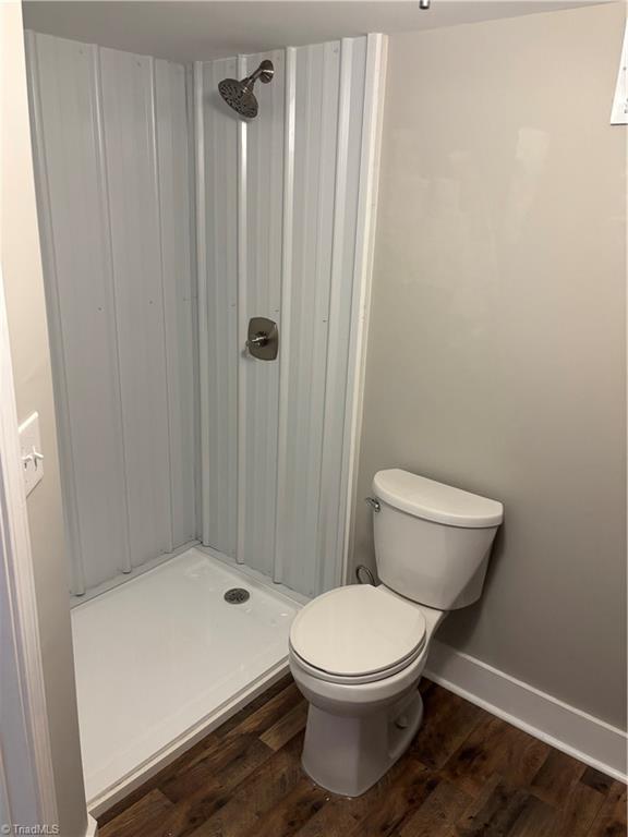 1007 Haled Street Eden, NC 27288 - Photo 15 of 16 2nd bathroom