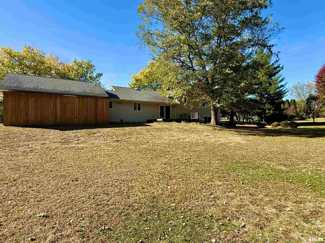 $359,900 | 107 Oakview Drive, Knoxville, IL 61448