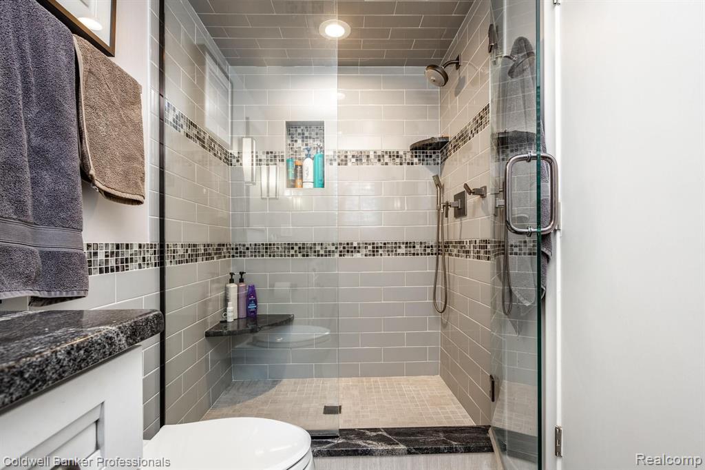 2623 Worcester Road West Bloomfield, MI 48323 - Photo 54 of 68