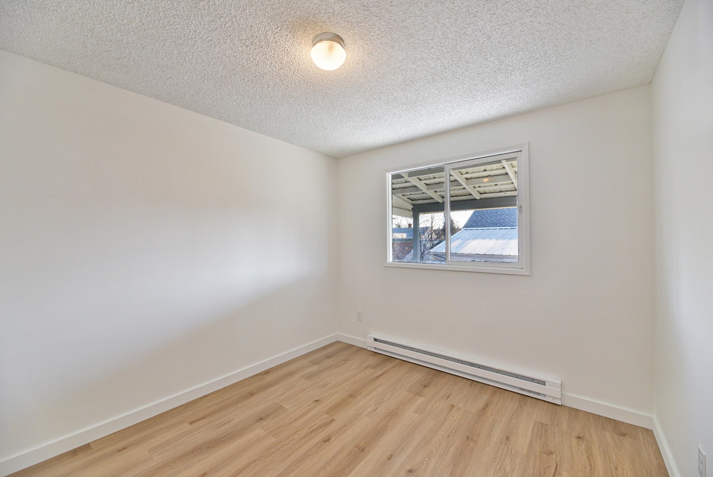 2912 North Hemlock Street Spokane, WA 99205 - Photo 11 of 32