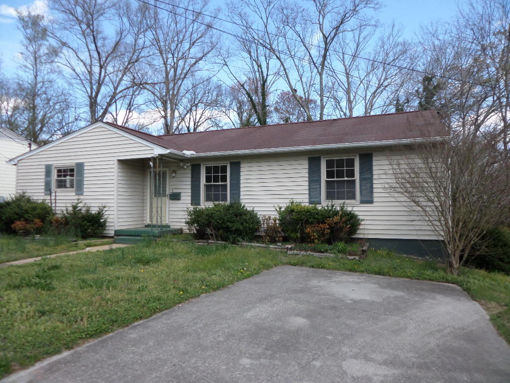 102 Amherst Lane Oak Ridge, TN 37830 - Photo 1 of 23 102 Amherst Ln