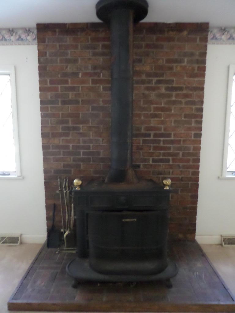 102 Amherst Lane Oak Ridge, TN 37830 - Photo 4 of 23 Wood Stove