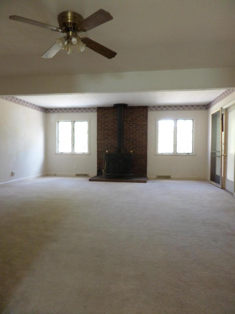 102 Amherst Lane Oak Ridge, TN 37830 - Photo 5 of 23 Living Room