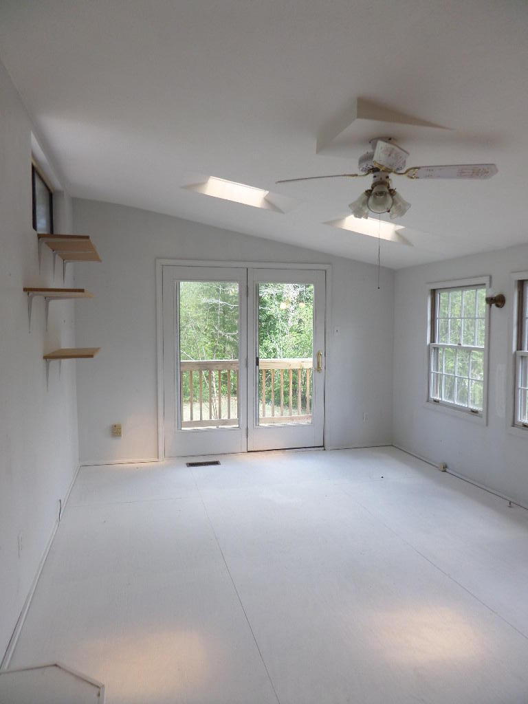 102 Amherst Lane Oak Ridge, TN 37830 - Photo 6 of 23 Sunroom