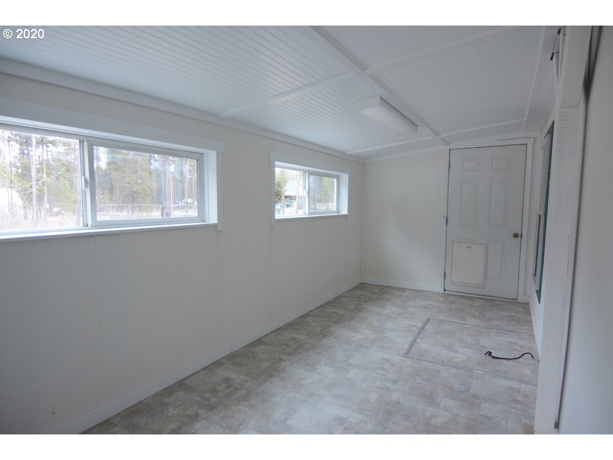 55730 Blue Eagle Road Bend, OR 97707 - Photo 13 of 25