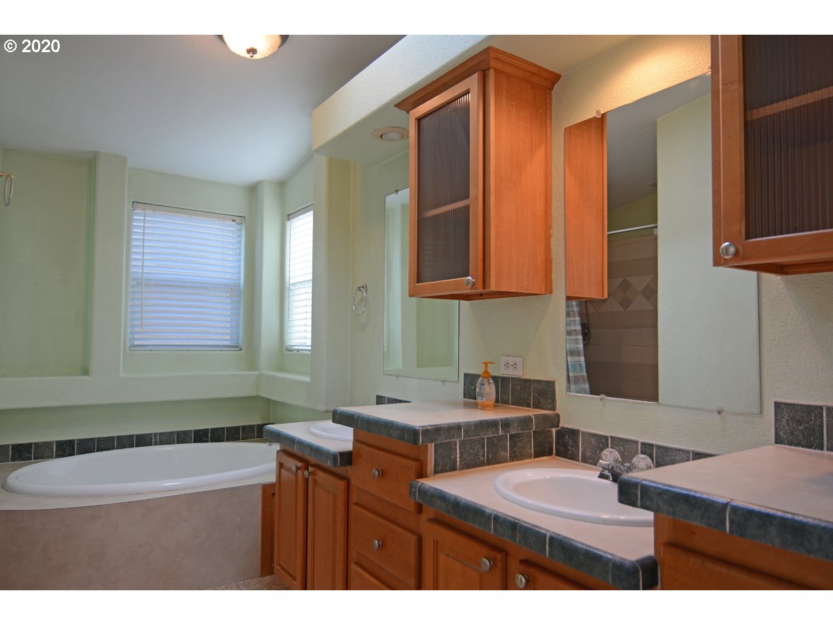 55730 Blue Eagle Road Bend, OR 97707 - Photo 6 of 25