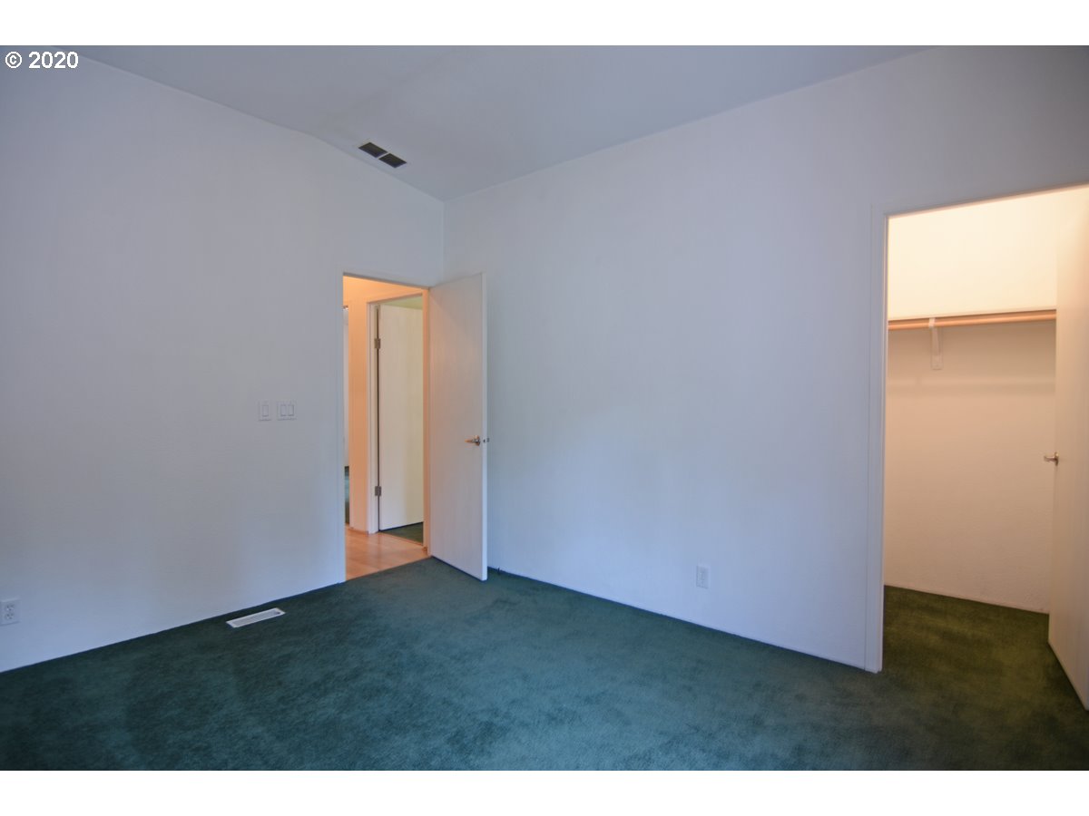 55730 Blue Eagle Road Bend, OR 97707 - Photo 9 of 25