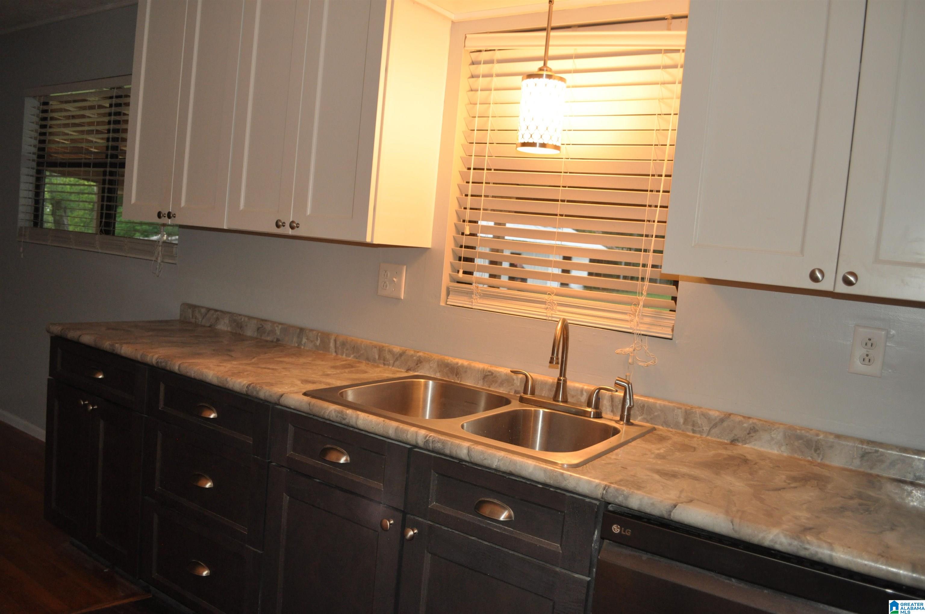 2068 Berry Road Selma, AL 36701 - Photo 6 of 22