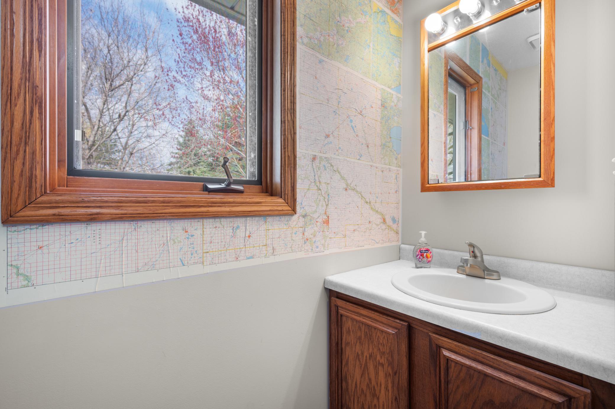 370 7th Street Southwest Plainview, MN 55964 - Photo 12 of 25