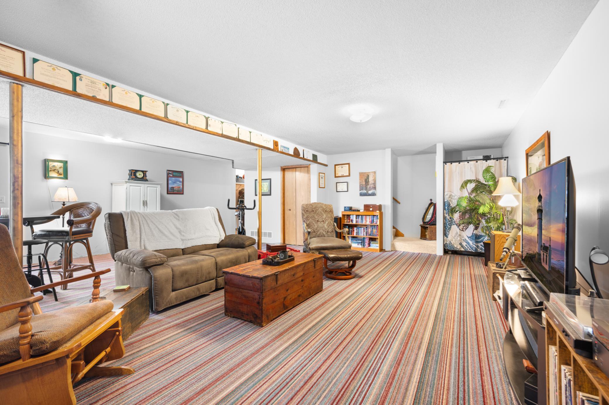 370 7th Street Southwest Plainview, MN 55964 - Photo 16 of 25