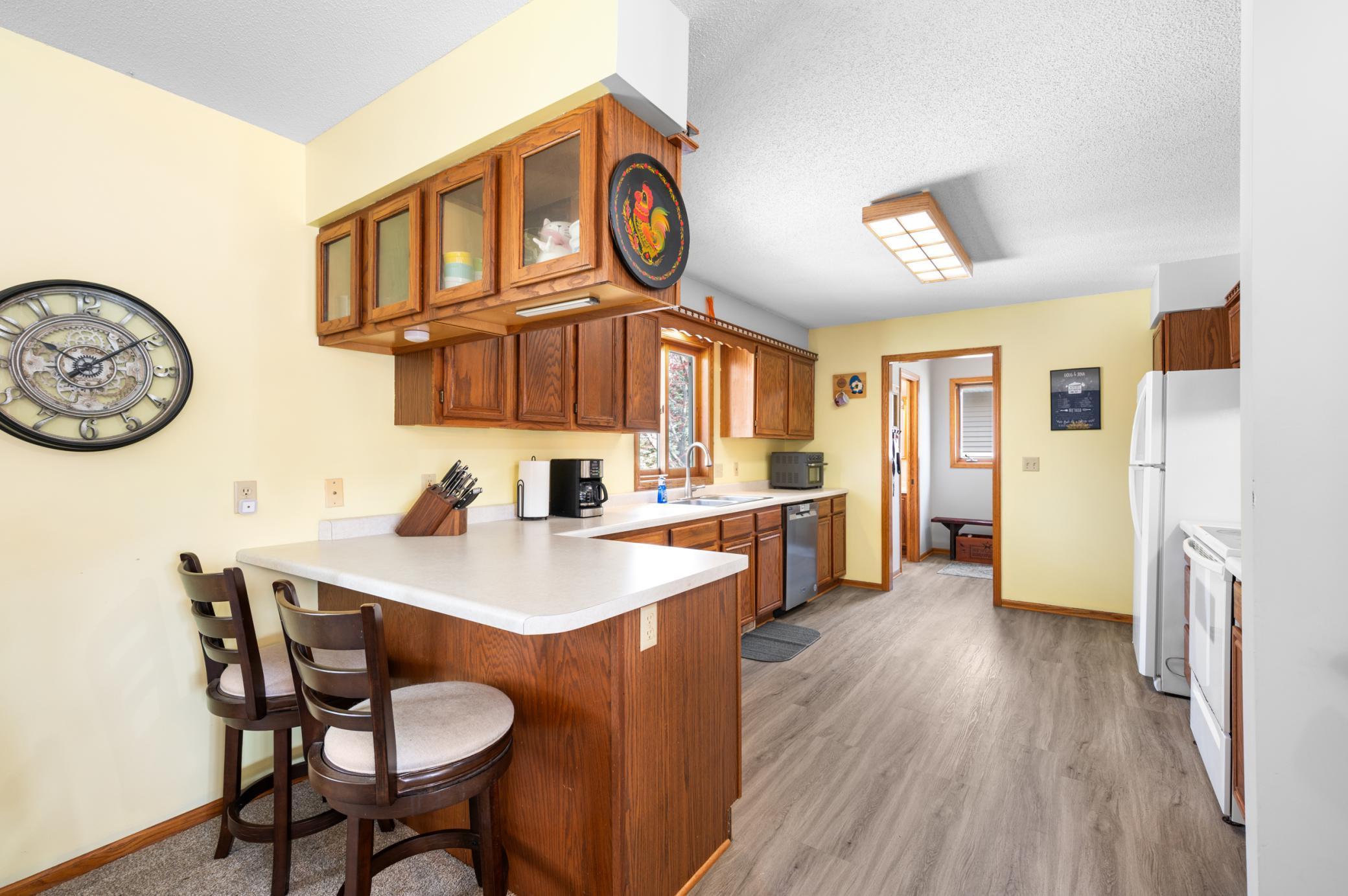 370 7th Street Southwest Plainview, MN 55964 - Photo 6 of 25