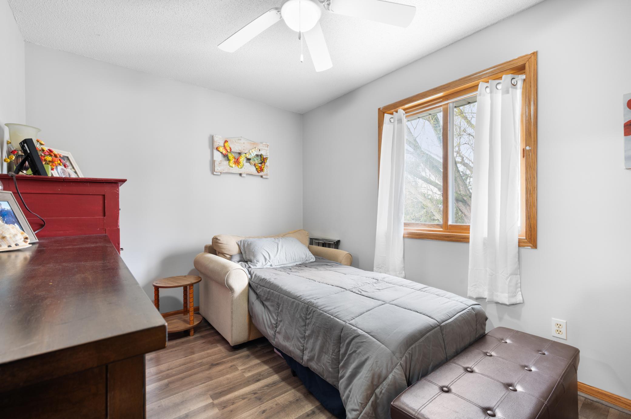 370 7th Street Southwest Plainview, MN 55964 - Photo 9 of 25