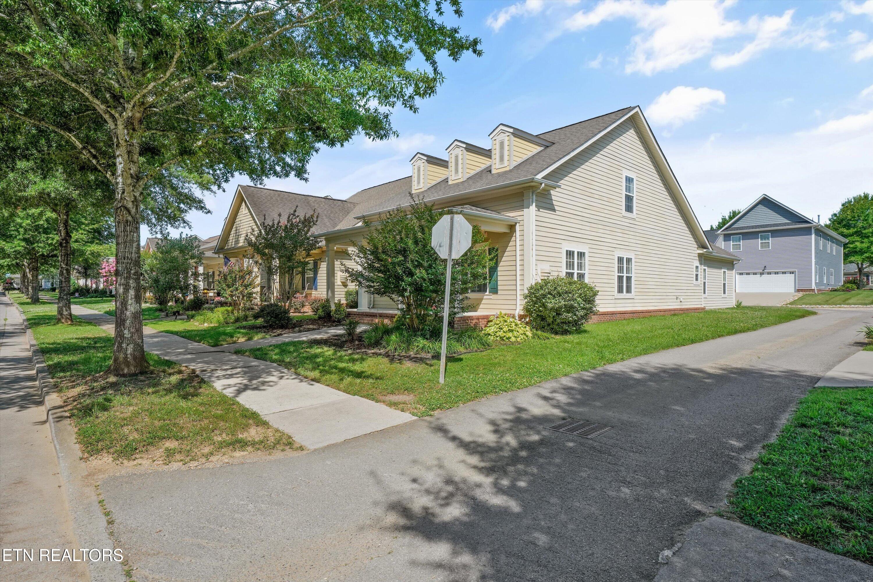 100 Forestberry Street Oak Ridge, TN 37830 - Photo 17 of 47 37-100 Forestberry St11