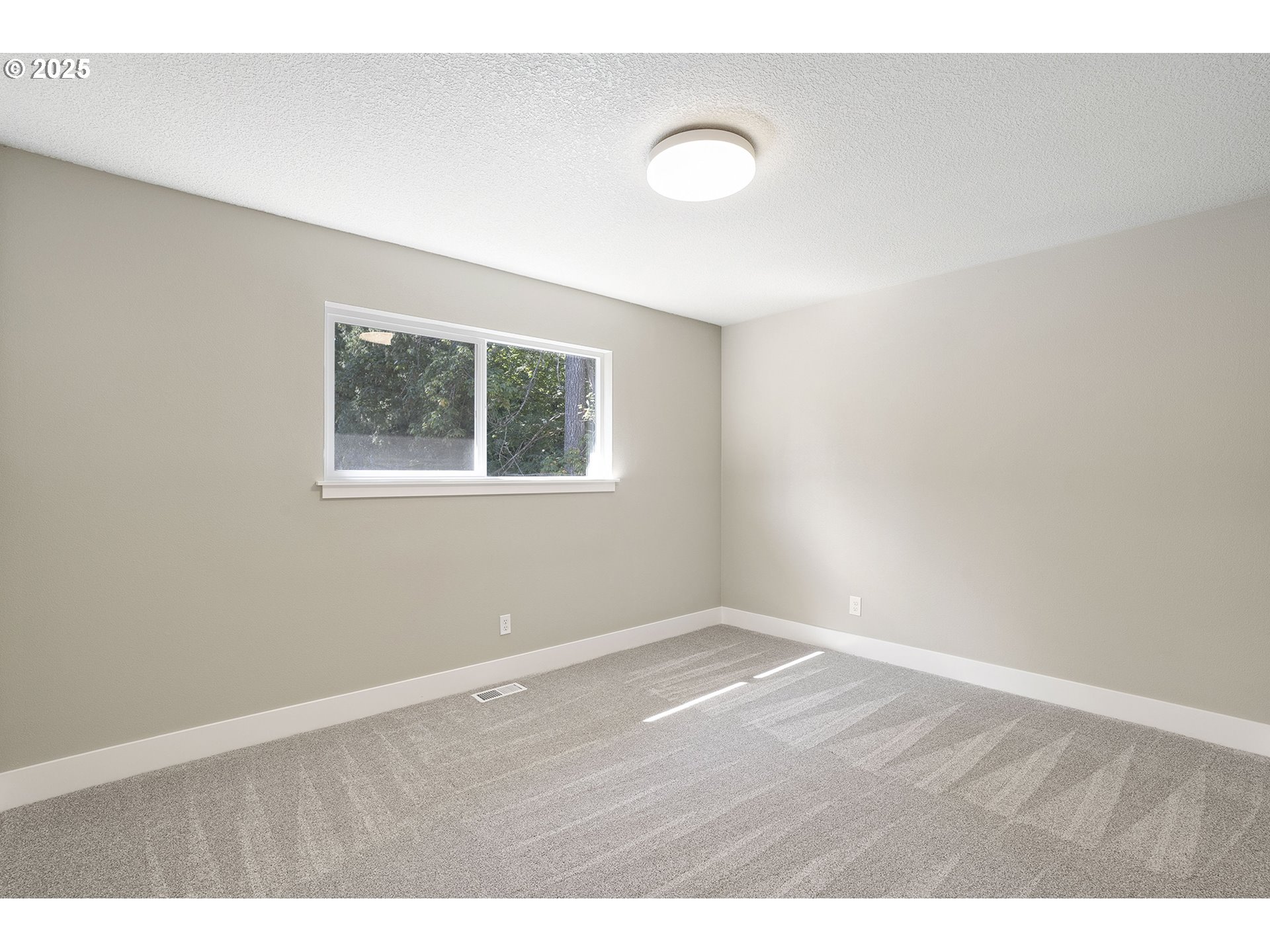 20240 Southwest Kruger Road Sherwood, OR 97140 - Photo 31 of 47 Gallery Image 31