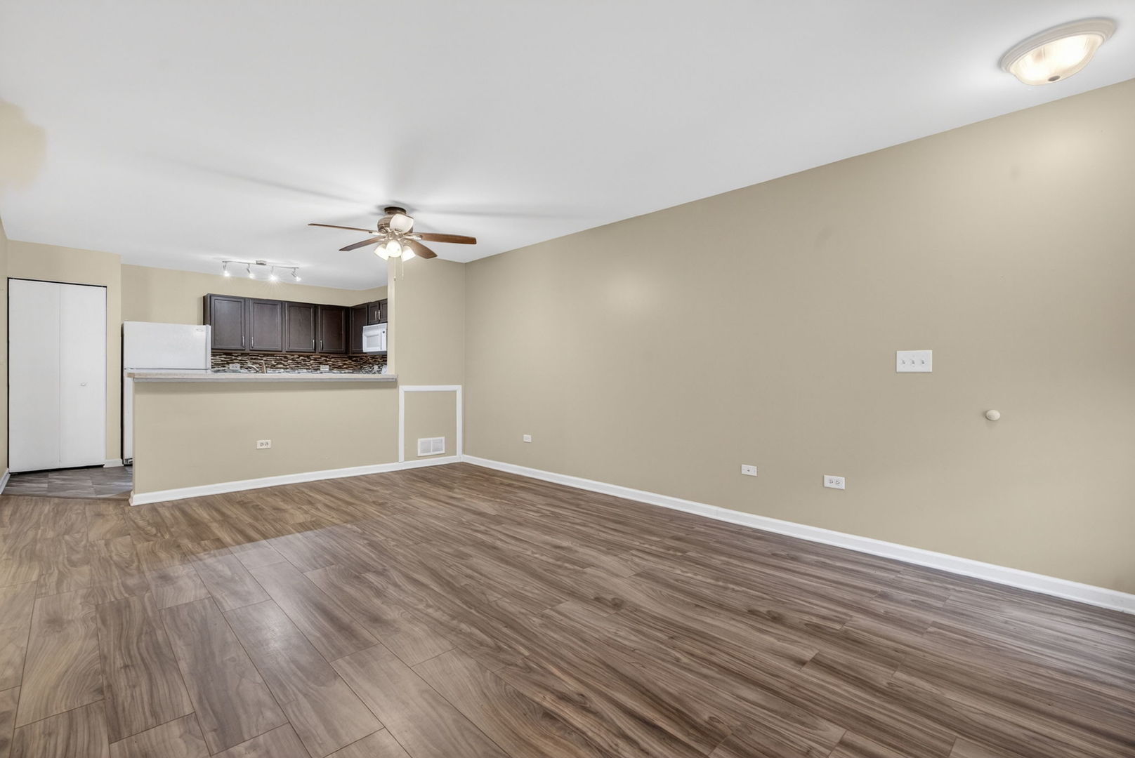 1628 McClure Road Aurora, IL 60505 - Photo 11 of 31