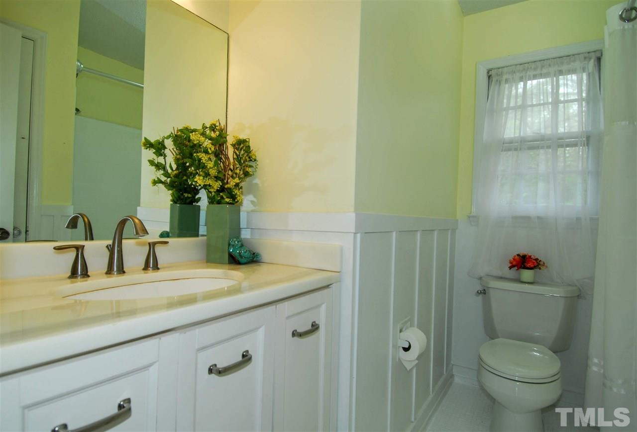 2913 Wicklow Place Raleigh, NC 27604 - Photo 14 of 21