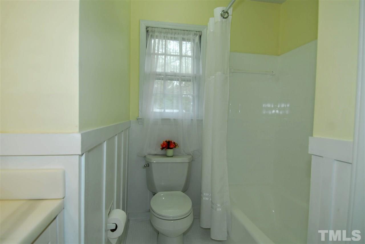 2913 Wicklow Place Raleigh, NC 27604 - Photo 15 of 21