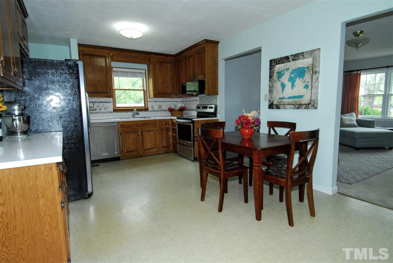 2913 Wicklow Place Raleigh, NC 27604 - Photo 8 of 21