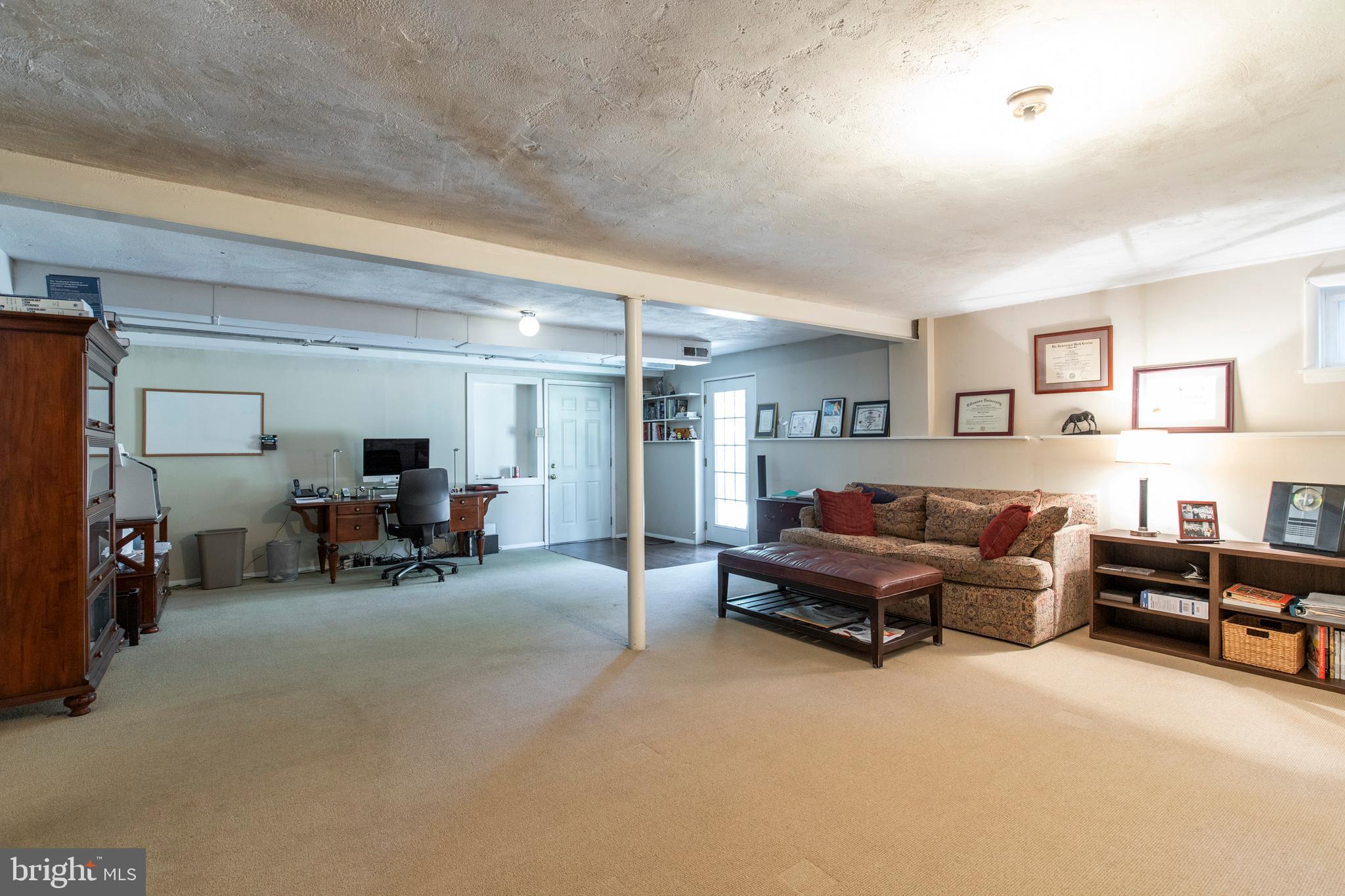 651 Crestwood Road Wayne, PA 19087 - Photo 26 of 36
