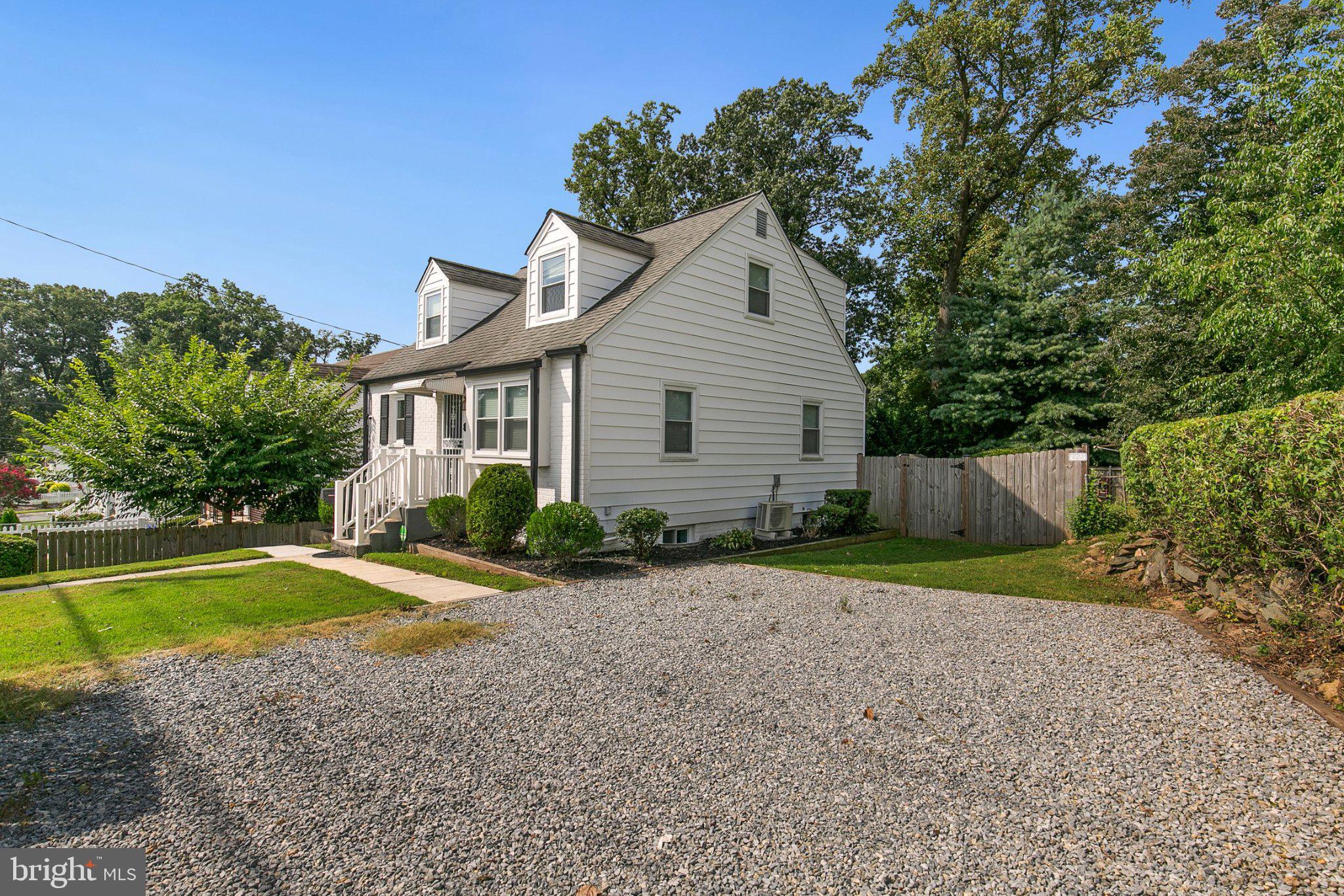 10806 Inwood Avenue Silver Spring, MD 20902 - Photo 4 of 47 Gallery Image 4