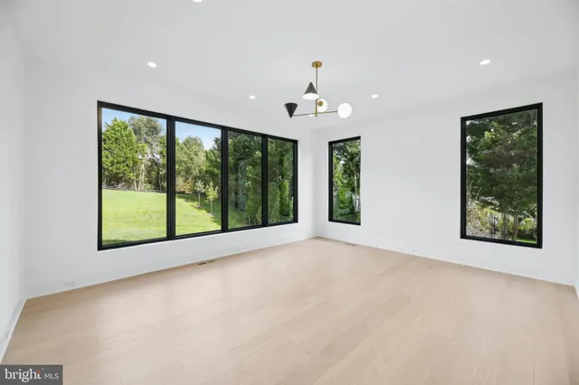 $4,595,000 | 1039 Harriman Street, Great Falls, VA 22066