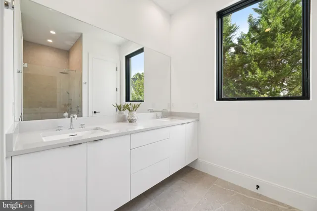 $4,595,000 | 1039 Harriman Street, Great Falls, VA 22066