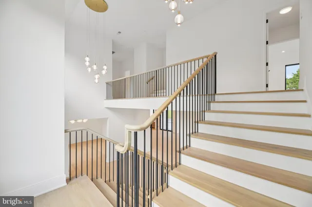 $4,595,000 | 1039 Harriman Street, Great Falls, VA 22066