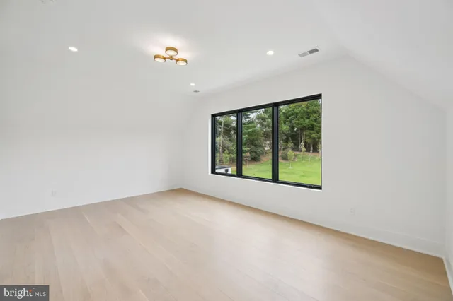 $4,595,000 | 1039 Harriman Street, Great Falls, VA 22066